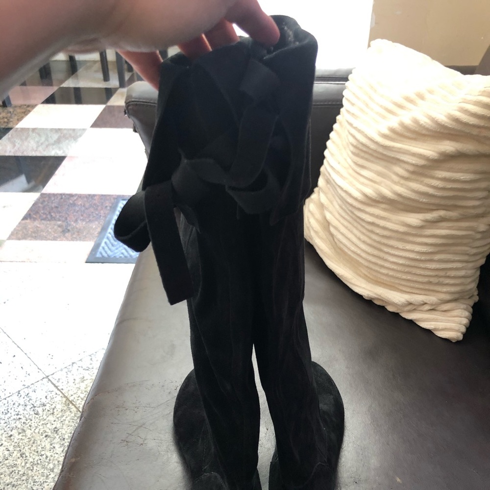 New guess faux boots